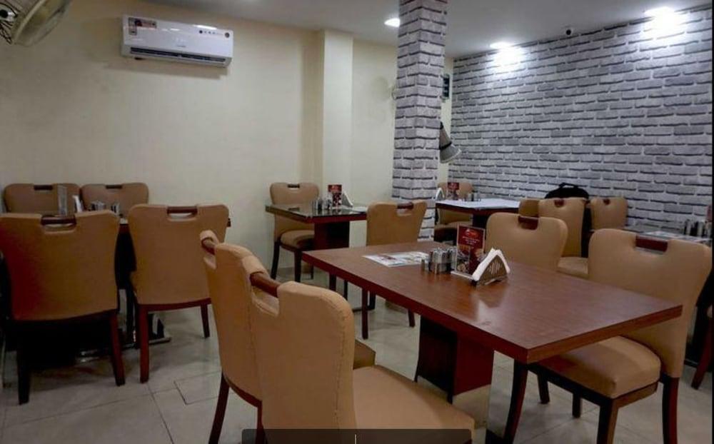 Hotel City Palace Mumbai Ngoại thất bức ảnh