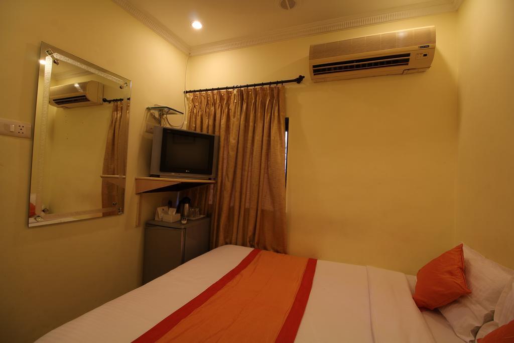 Hotel City Palace Mumbai Ngoại thất bức ảnh